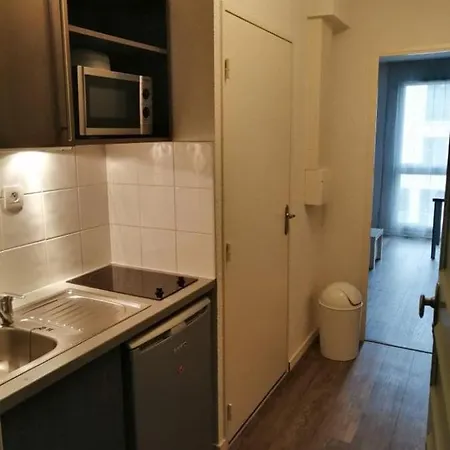 Ete 2022 - Studio Meuble 3 Etoiles Avec Piscine Interieure - Place Parking Prive Comprise